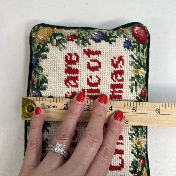 Vtg Merry Christmas Needlepoint Pillow Holiday Decor Green Velvet Bead Detail - Picture 7 of 7